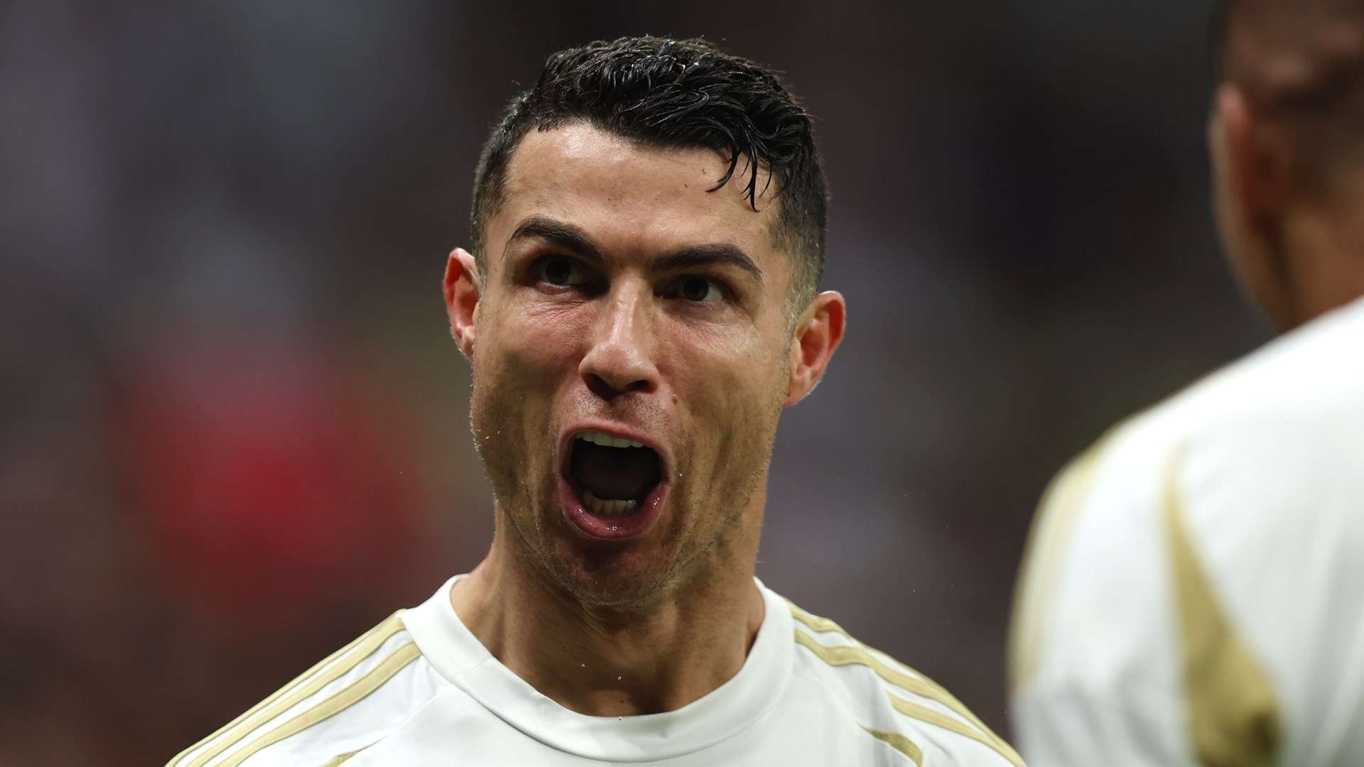 球迷开始关 球迷开始关