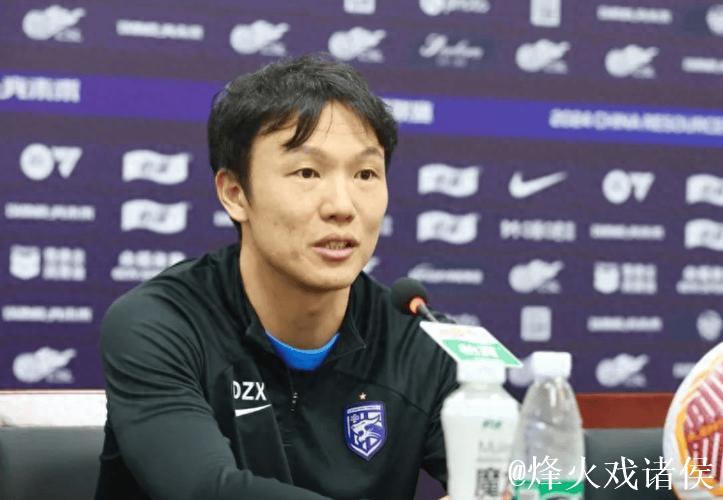 武汉三镇完成转会解禁 邓卓翔离任外教接任执掌球队